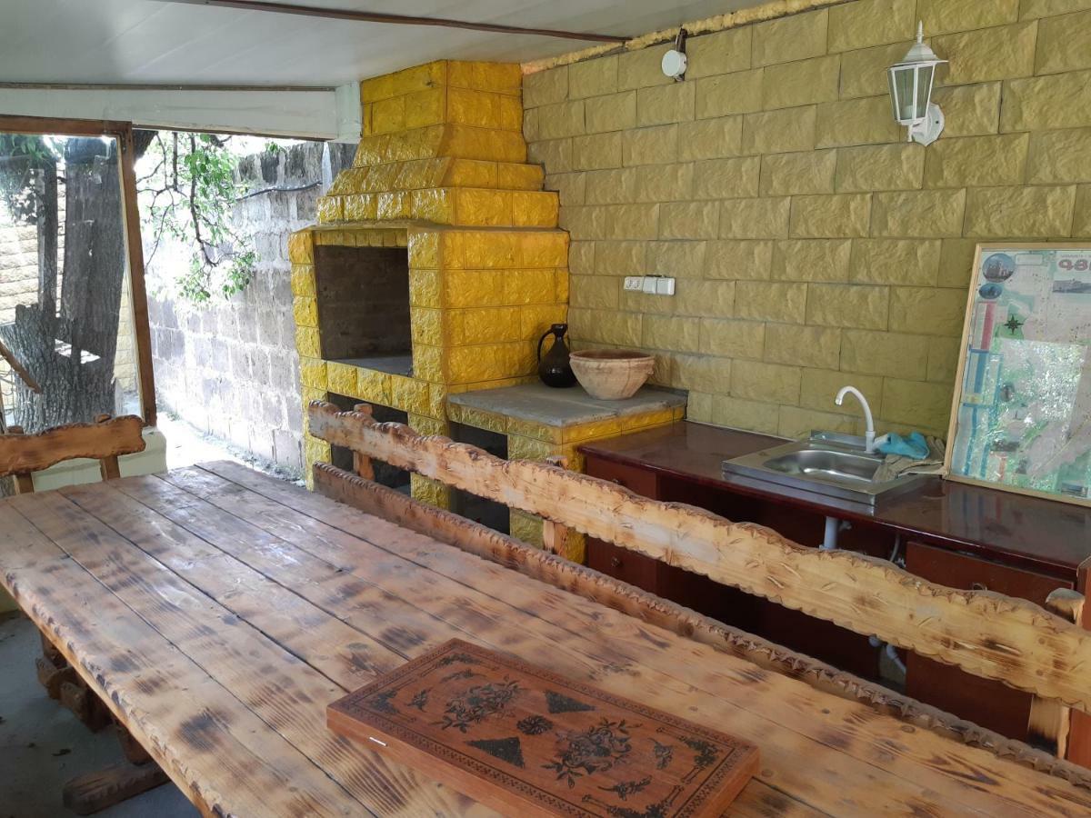 Artush & Raisa B&B Gyumri Ngoại thất bức ảnh